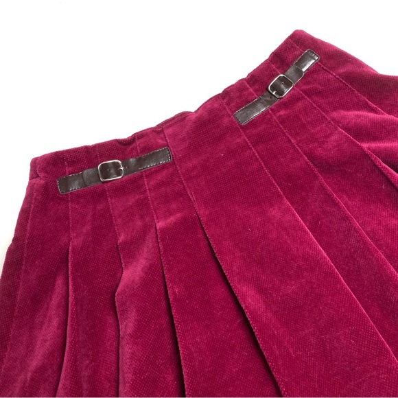 RASPBERRY VELVET SKATER SKIRT - Picture 4 of 8